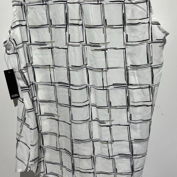 CURE Women's White Black Windowpane Split Neck Sleeveless Blouse Small NWT - Picture 6 of 9